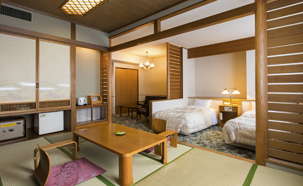 Deluxe Japanese-Western Room