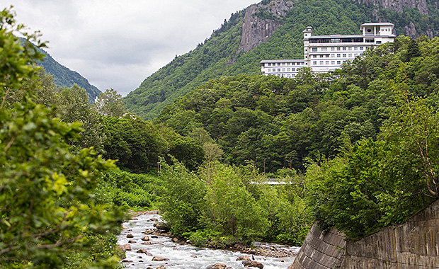 Lodging Close with Nature